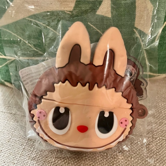 Labubu AirPod Pro case - Picture 3 of 3